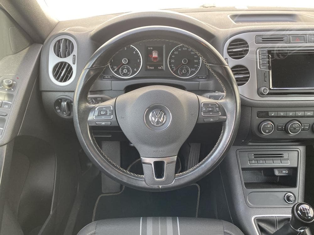 2015 Volkswagen TIGUAN - 31