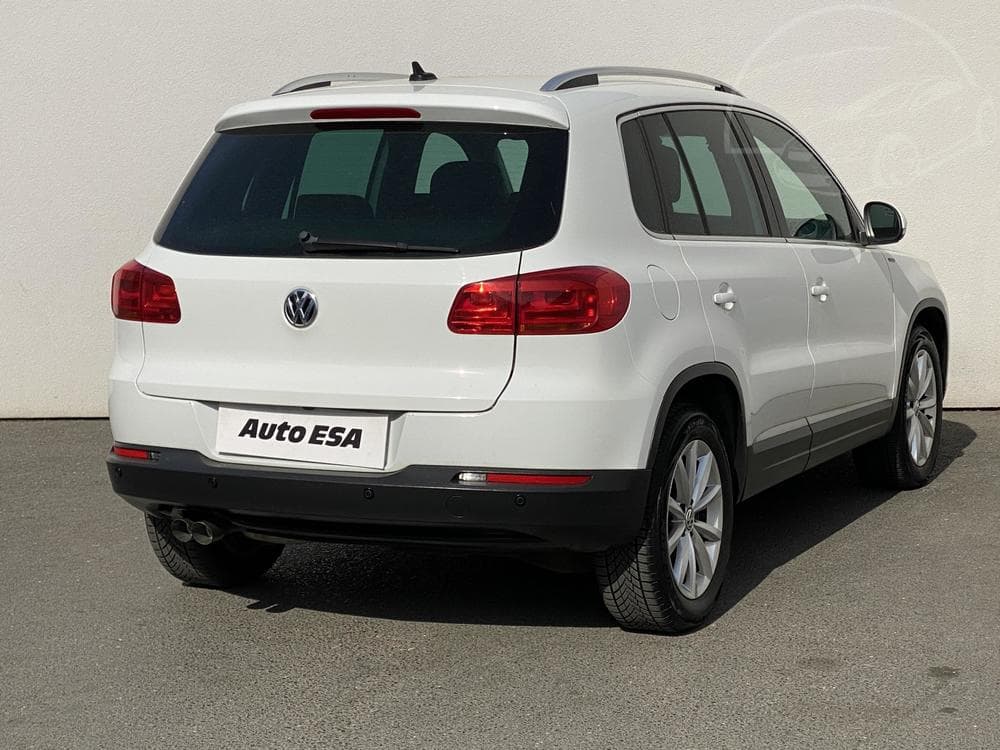 2015 Volkswagen TIGUAN - 10
