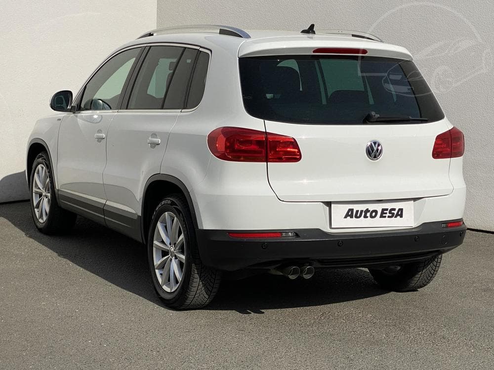 2015 Volkswagen TIGUAN - 16