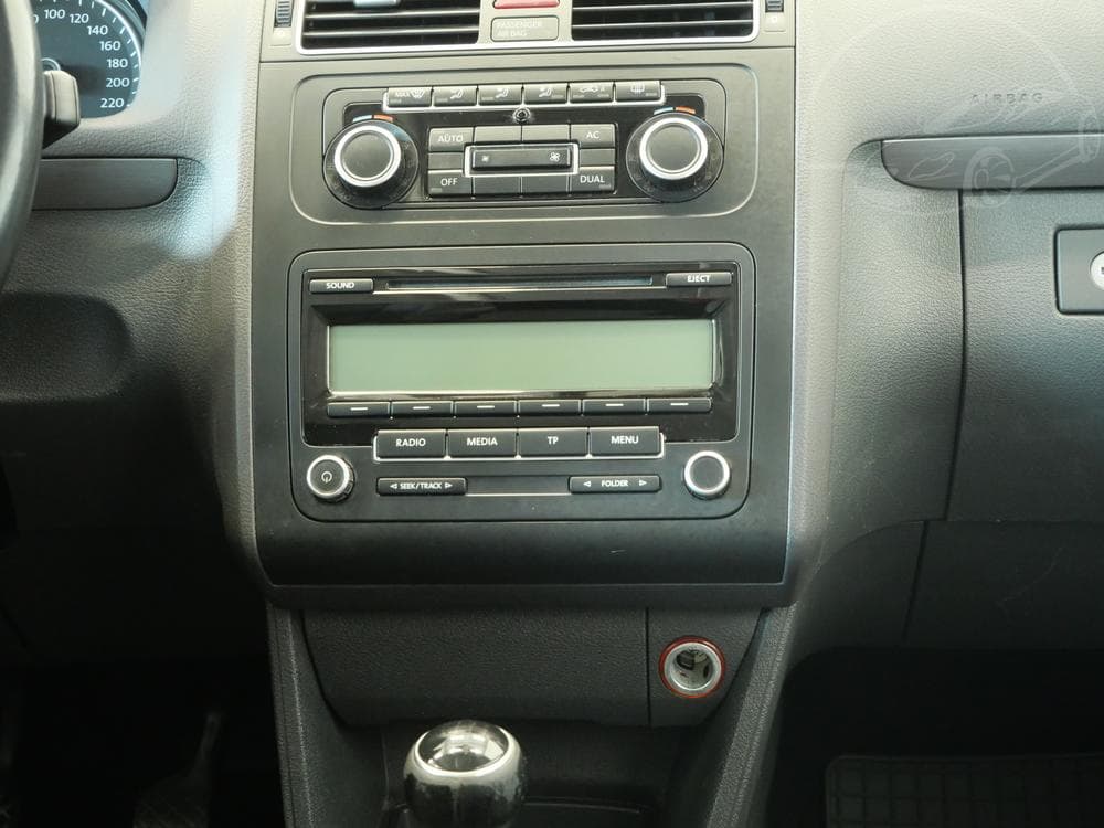 2011 Volkswagen TOURAN - 25