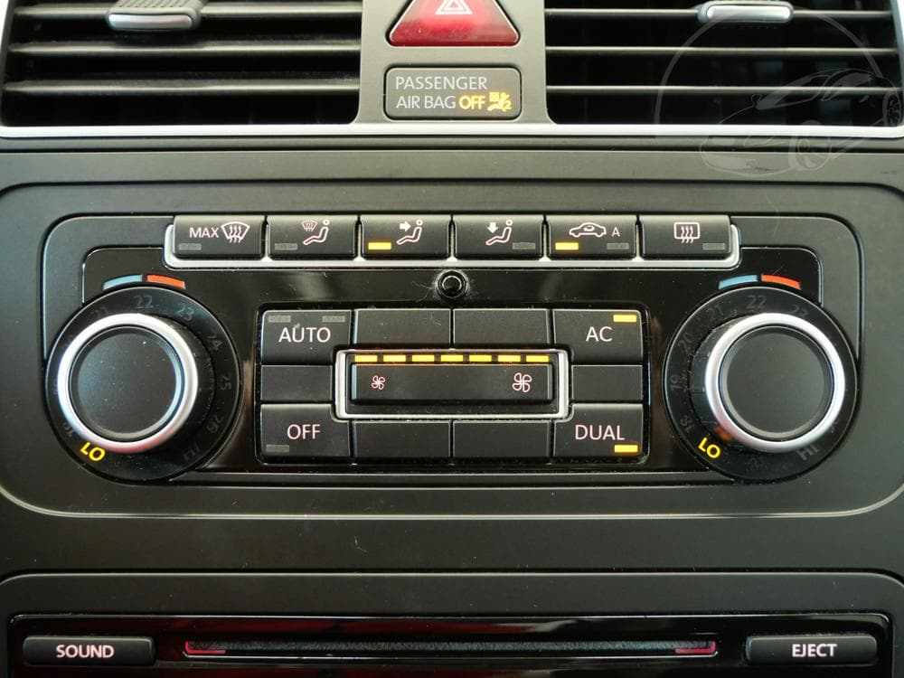2011 Volkswagen TOURAN - 35