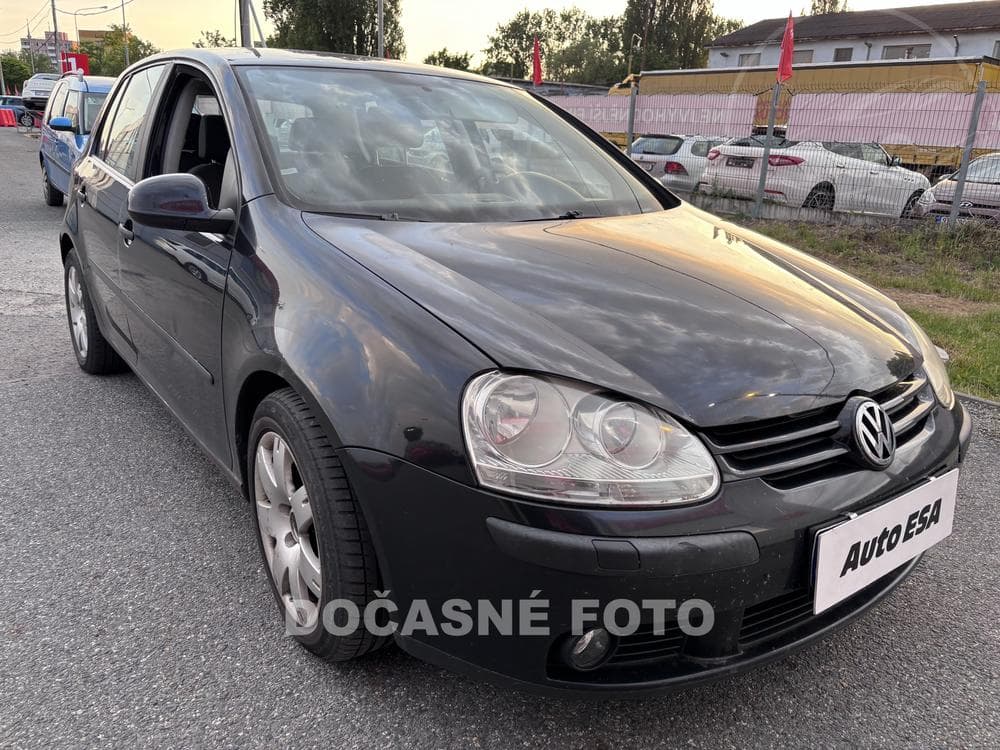 2005 Volkswagen GOLF