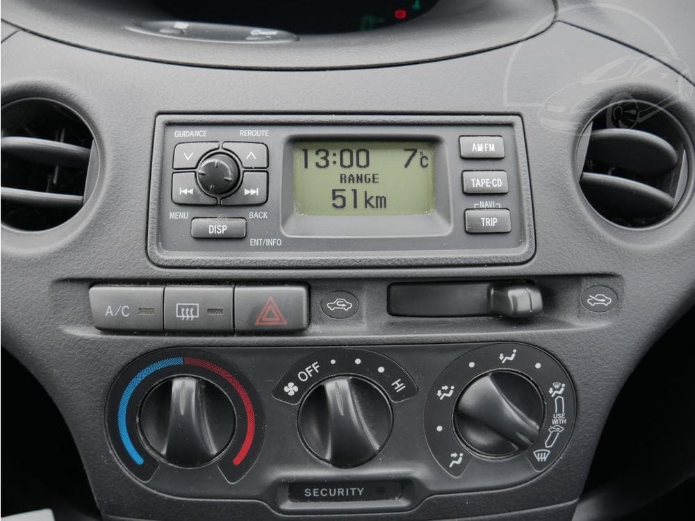 2006 Toyota YARIS - 13