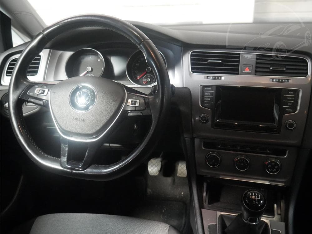 2015 Volkswagen GOLF - 49