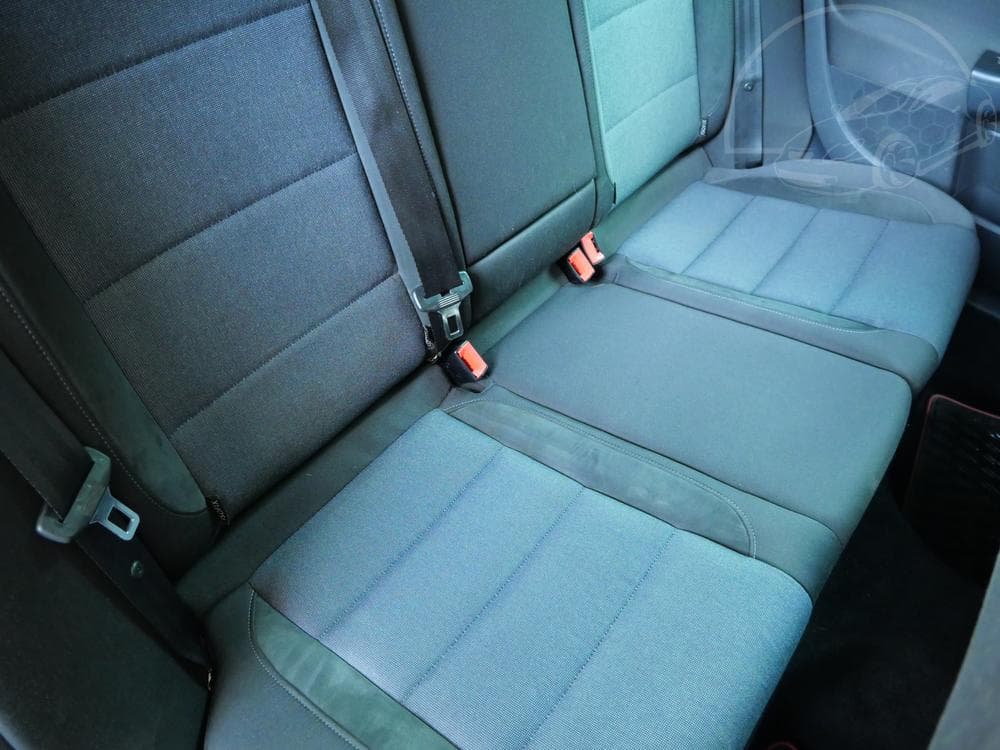 2011 Volkswagen GOLF - 12