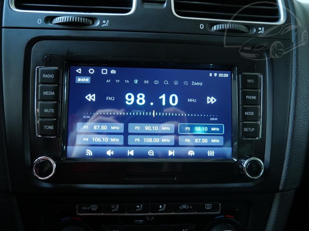 2011 Volkswagen GOLF - 18
