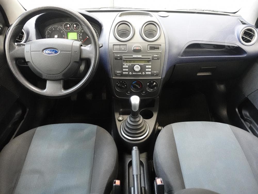 2007 Ford FIESTA - 8