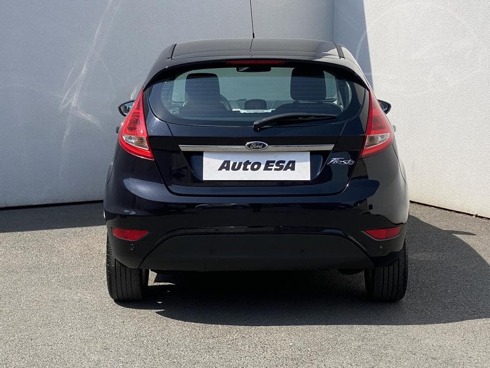 2011 Ford FIESTA - 5