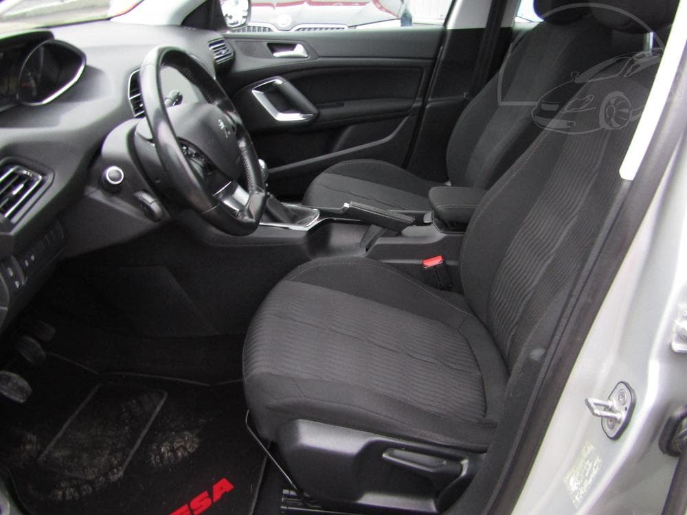 2014 Peugeot 308 - 9