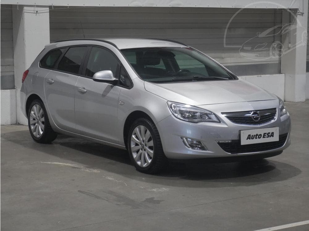 2011 Opel ASTRA