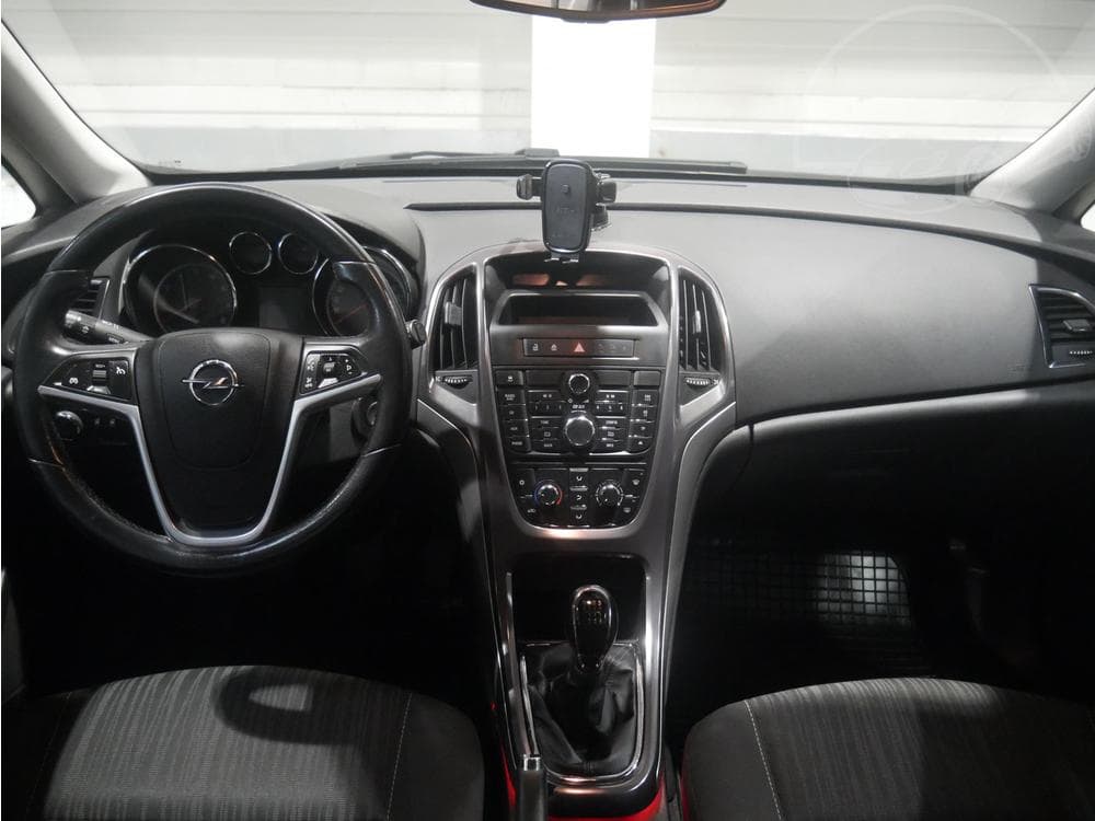 2011 Opel ASTRA - 8