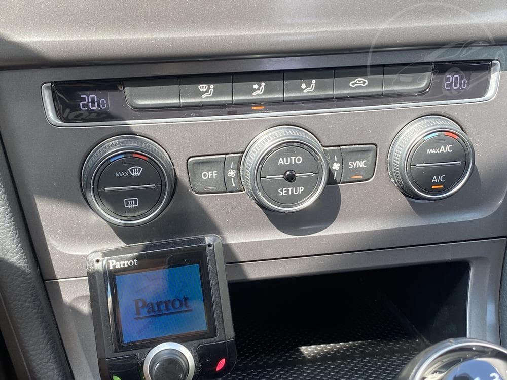 2014 Volkswagen GOLF - 25