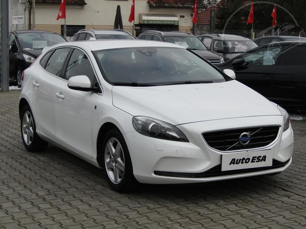 2015 Volvo V40