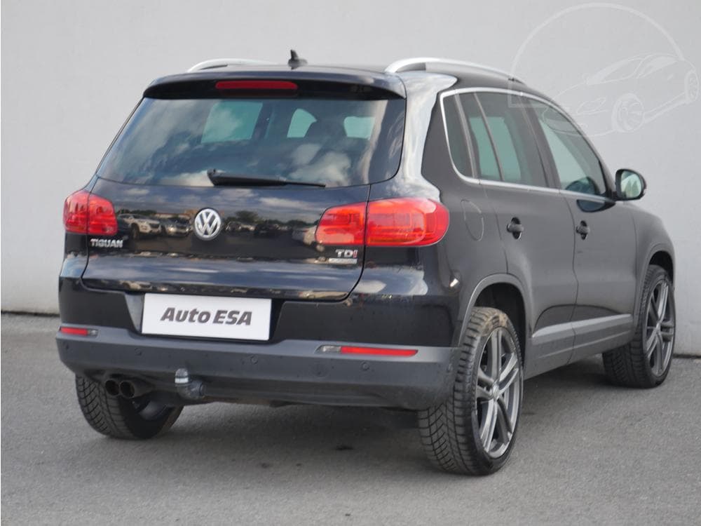 2012 Volkswagen TIGUAN - 7