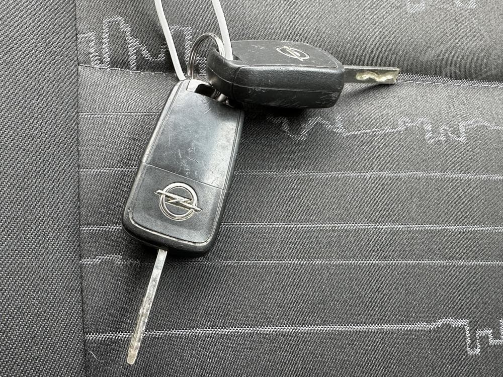 2016 Opel MERIVA - 16