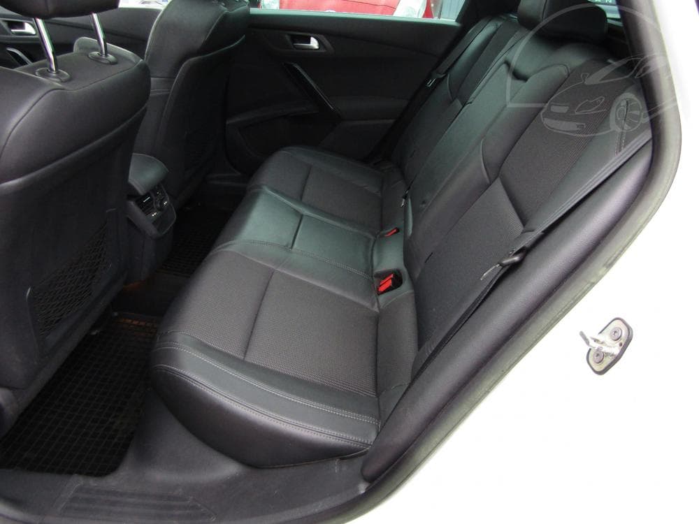 2011 Peugeot 508 - 10