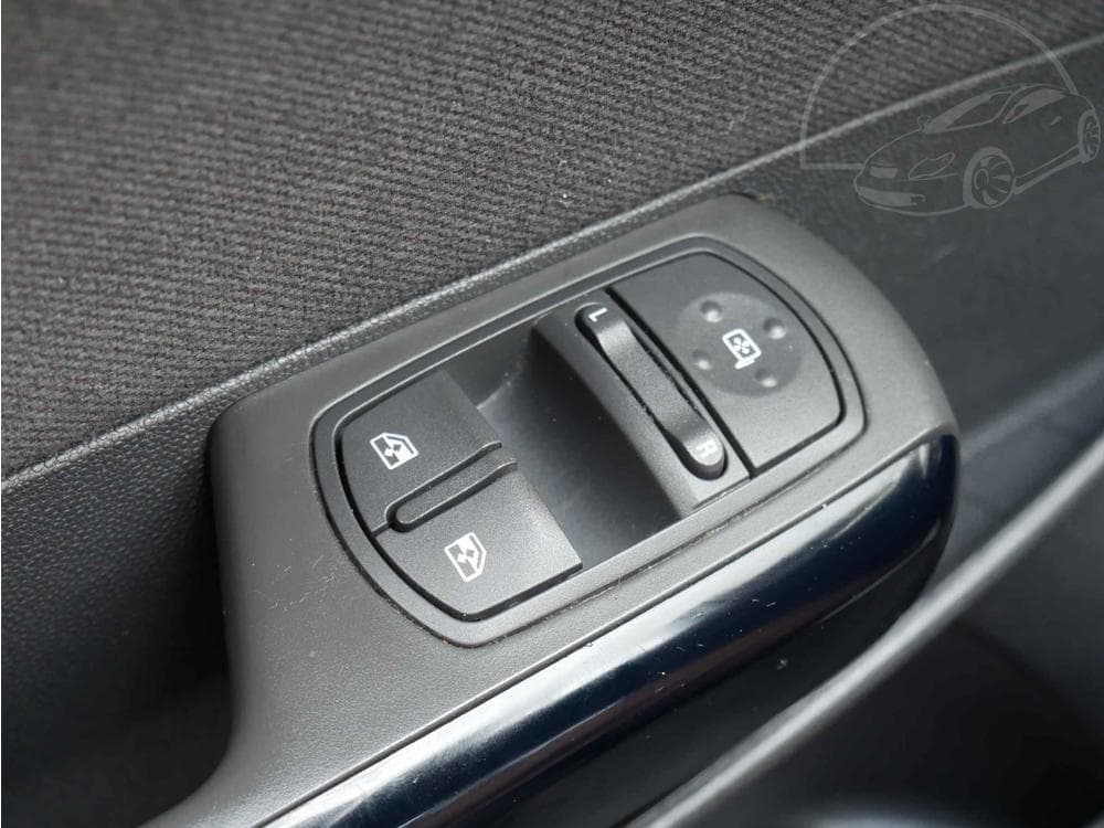 2012 Opel CORSA - 11