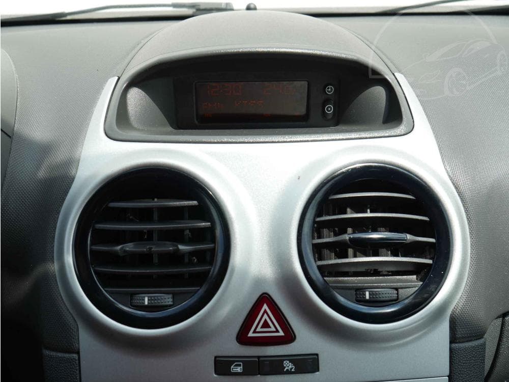 2012 Opel CORSA - 15