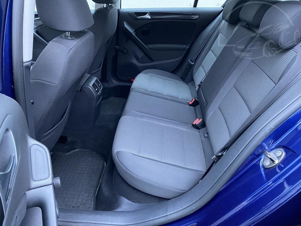 2011 Volkswagen GOLF - 10