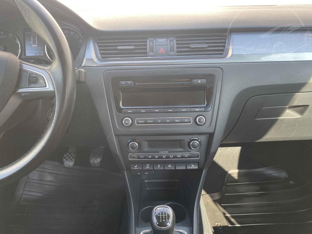 2013 Škoda RAPID - 12