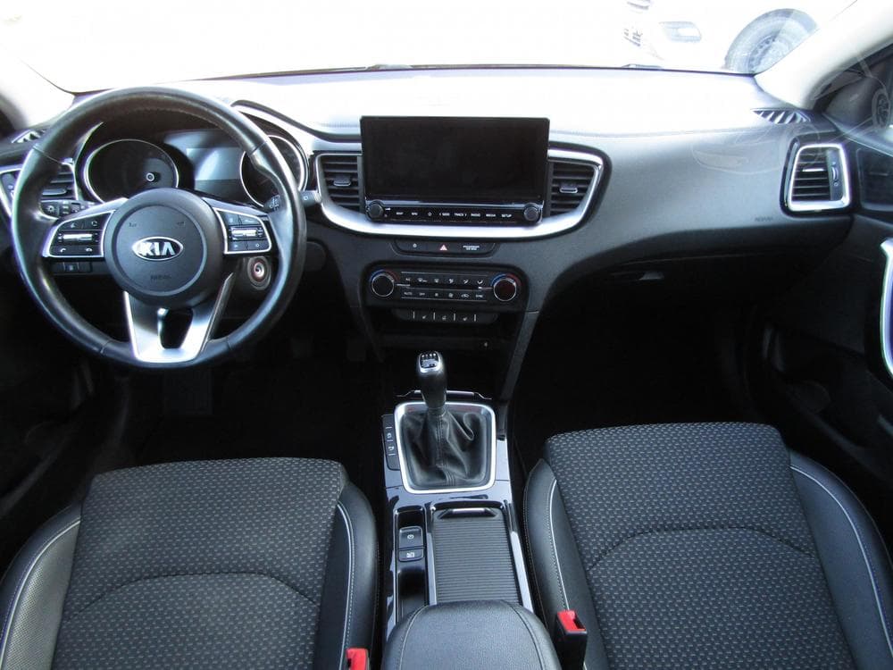 2020 Kia XCEED - 15