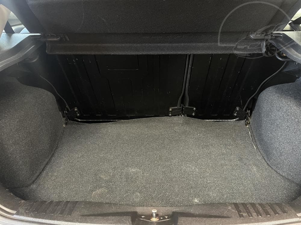 2004 Ford FIESTA - 7
