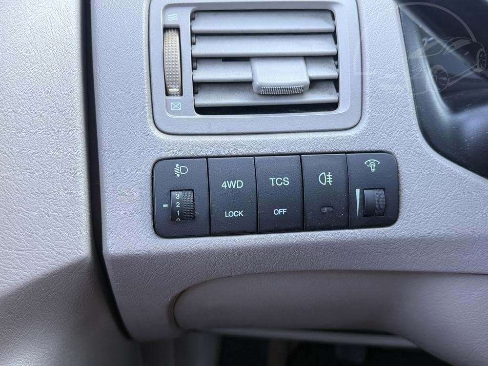 2005 Hyundai TUCSON - 12