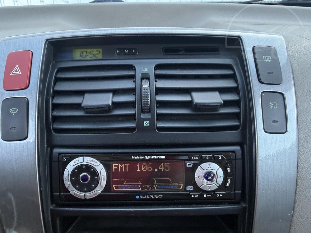2005 Hyundai TUCSON - 13
