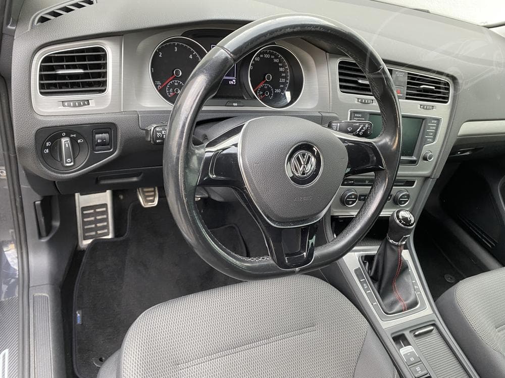 2015 Volkswagen GOLF - 23