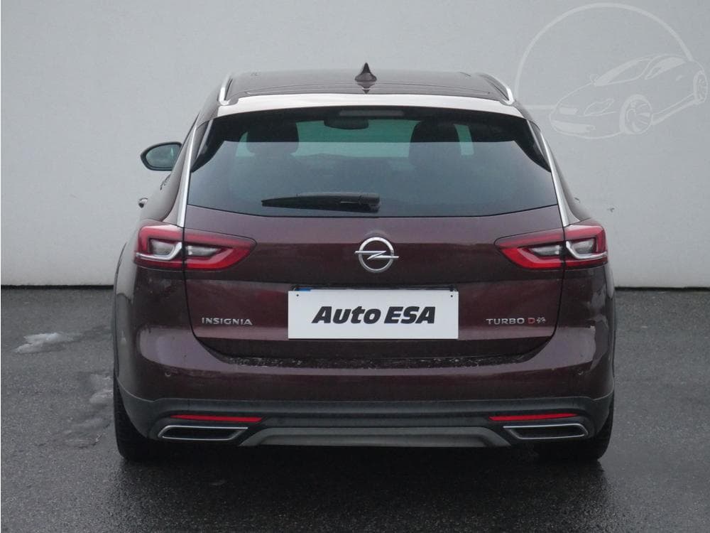 2018 Opel INSIGNIA - 9
