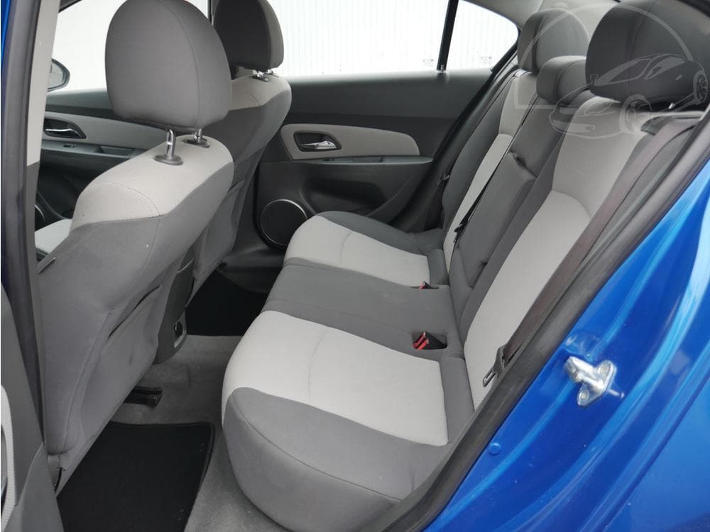 2009 Chevrolet CRUZE - 10