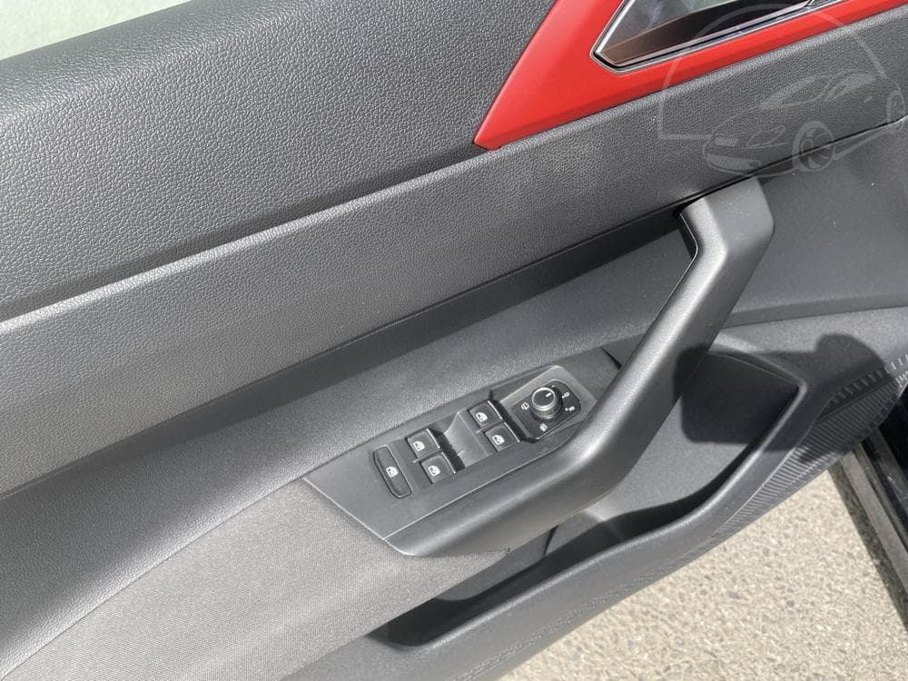 2018 Volkswagen POLO - 37