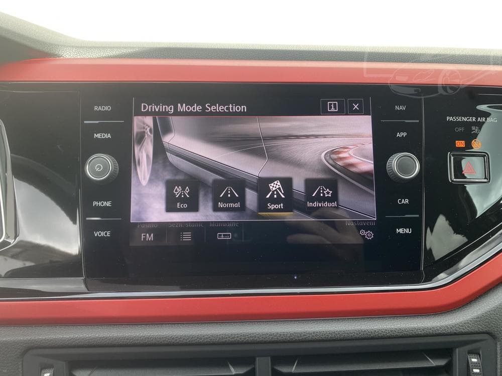 2018 Volkswagen POLO - 49
