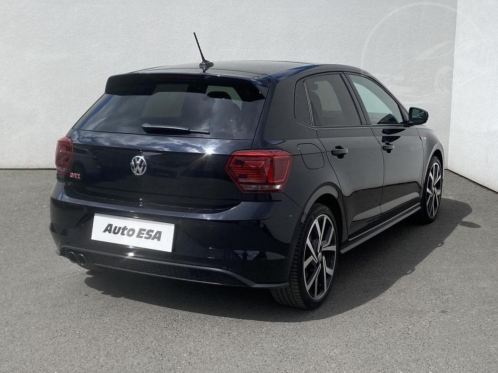 2018 Volkswagen POLO - 10