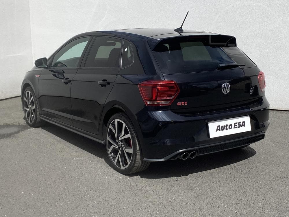 2018 Volkswagen POLO - 16