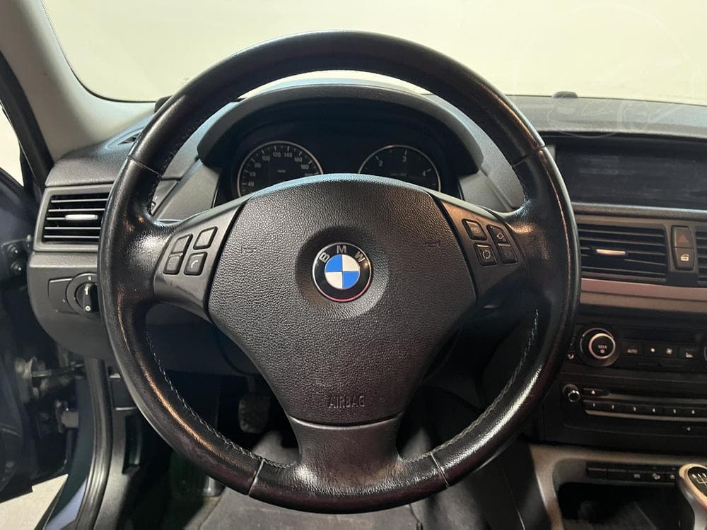 2010 BMW X1 - 16