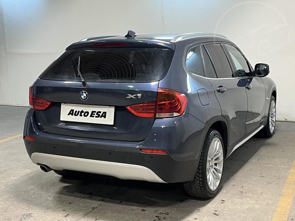 2010 BMW X1 - 4