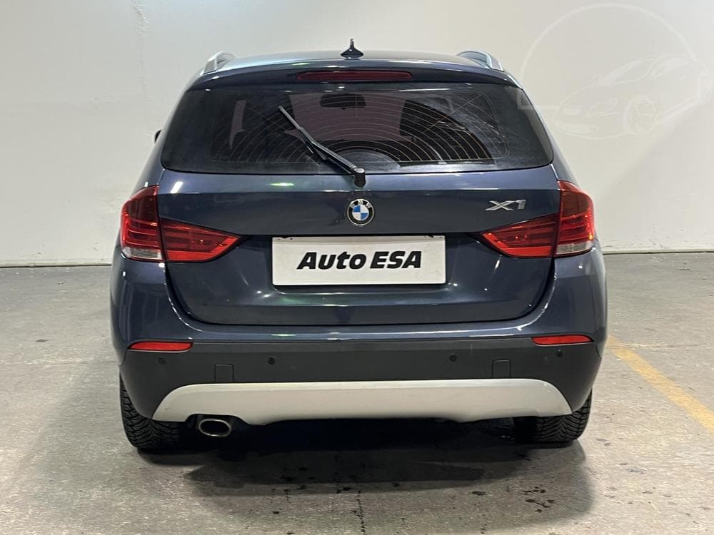 2010 BMW X1 - 5