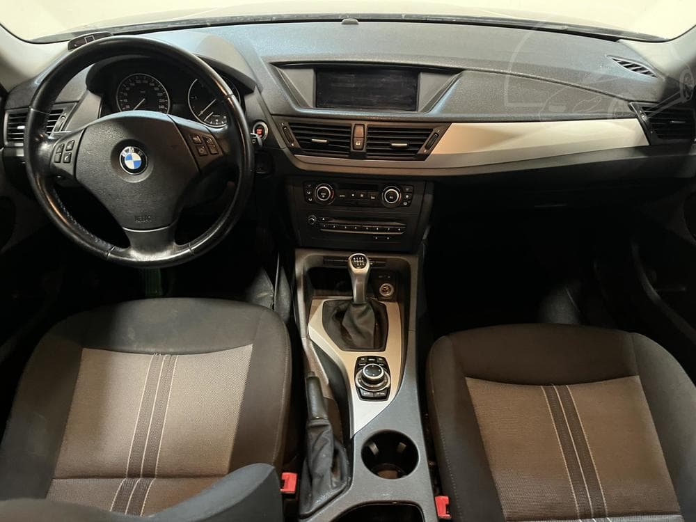 2010 BMW X1 - 8