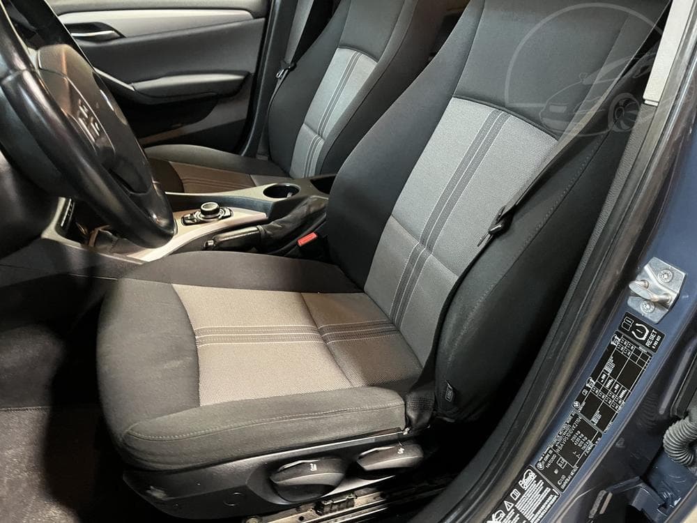 2010 BMW X1 - 9