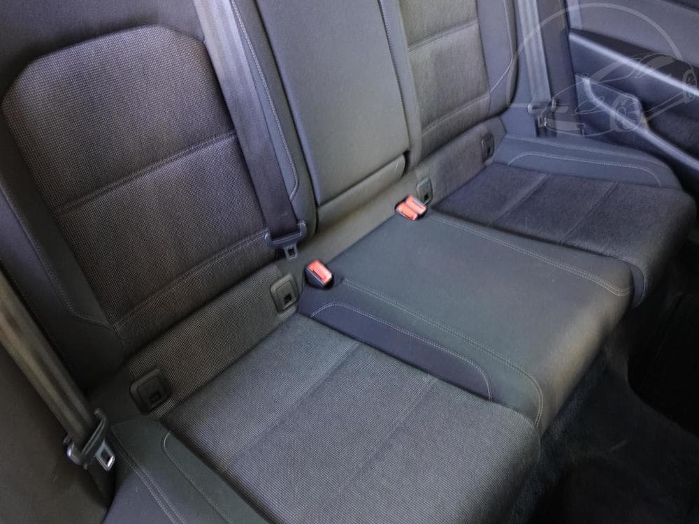 2015 Volkswagen PASSAT - 34