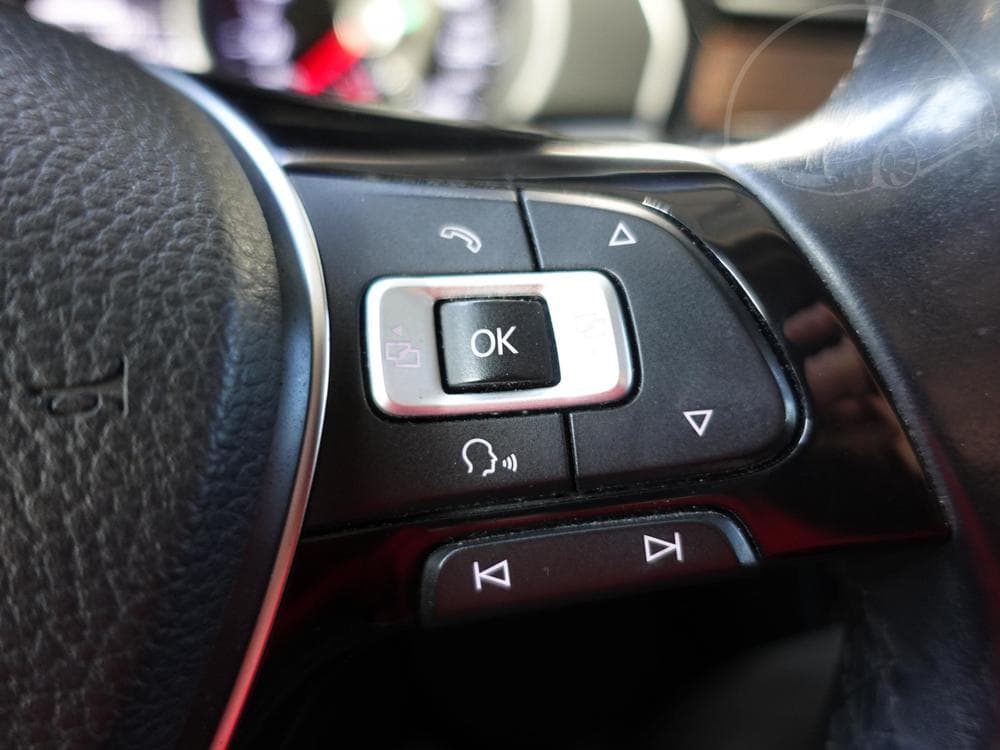 2015 Volkswagen PASSAT - 46