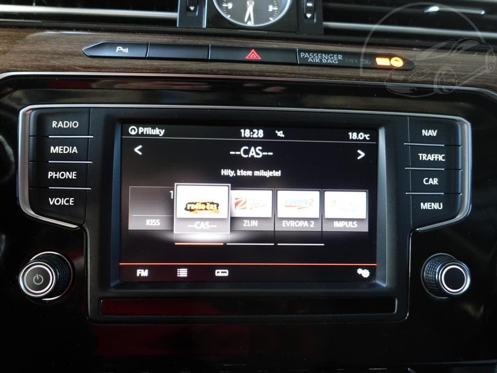 2015 Volkswagen PASSAT - 49