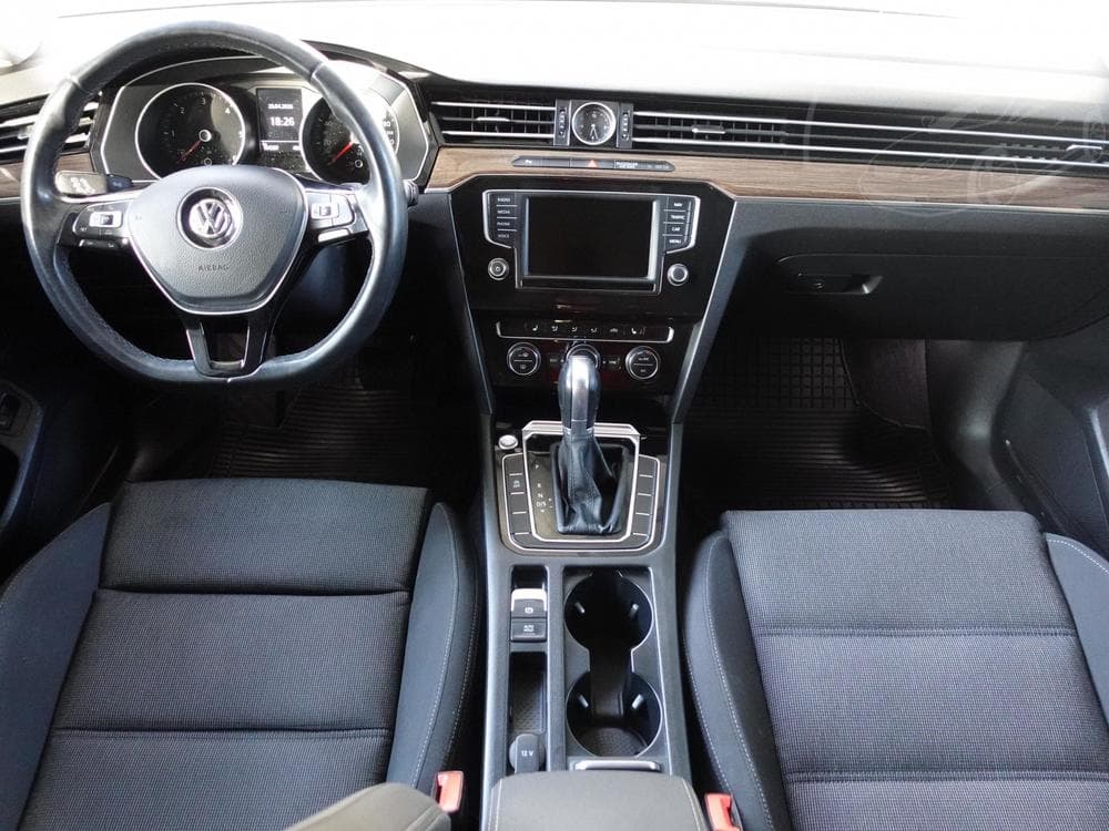2015 Volkswagen PASSAT - 22