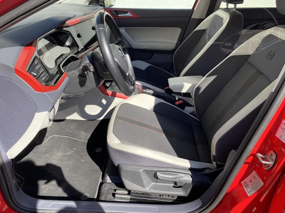 2019 Volkswagen POLO - 19