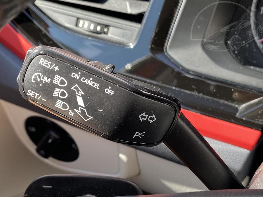 2019 Volkswagen POLO - 27