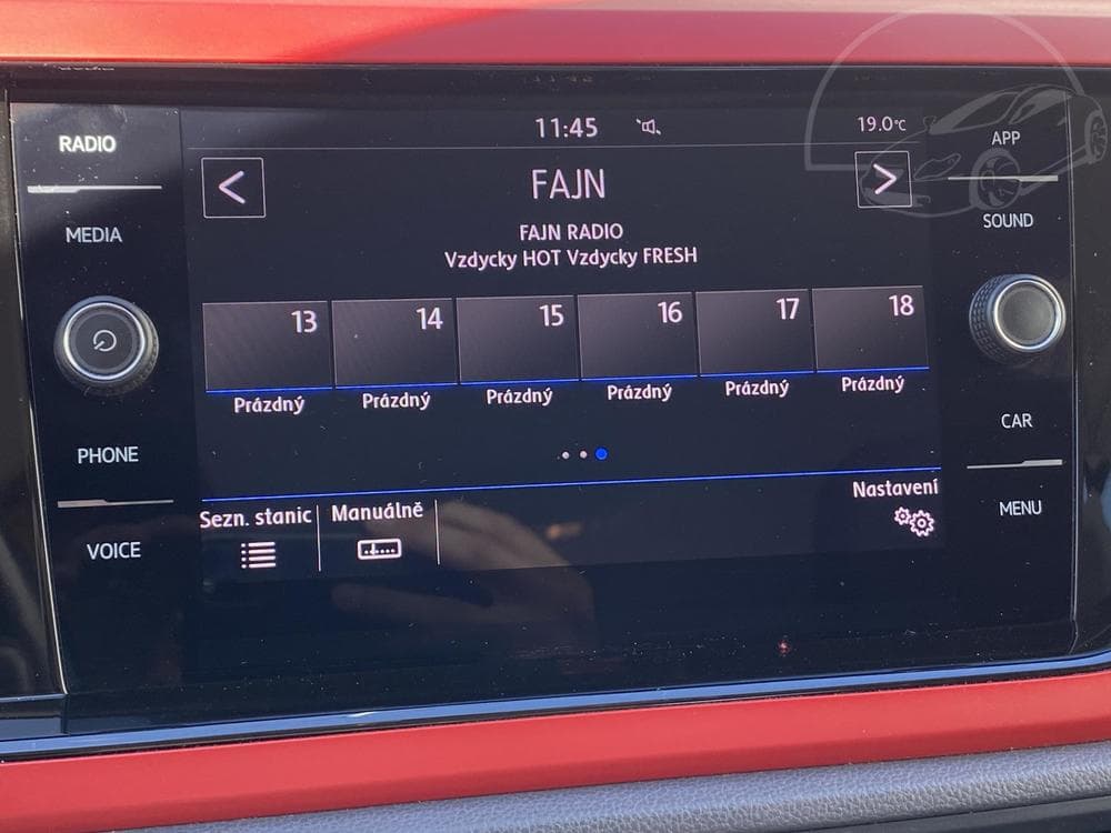 2019 Volkswagen POLO - 35