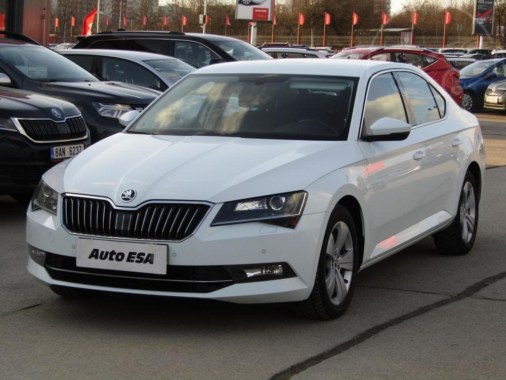 2019 Škoda SUPERB - 7