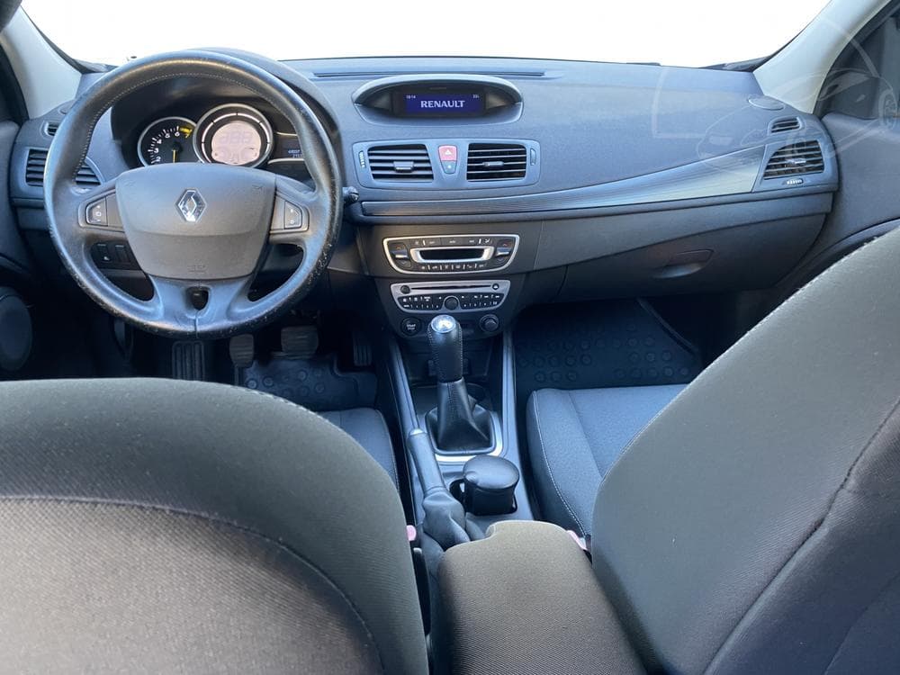 2011 Renault MEGANE - 8