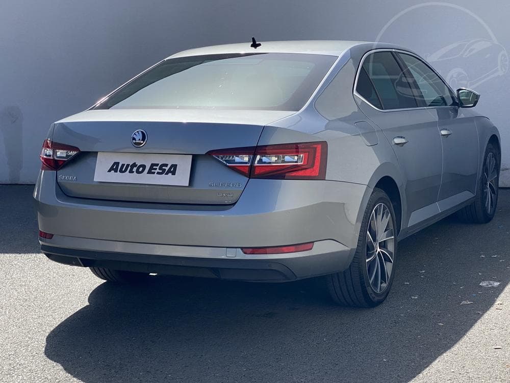 2015 Škoda SUPERB - 4